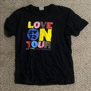 Black Graphic Harry Styles Love On Tour T-Shirt